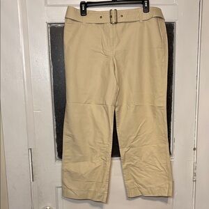 NWT Ann Taylor LOFT Women’s Light Tan Khaki Belted Capri Pants Size 12